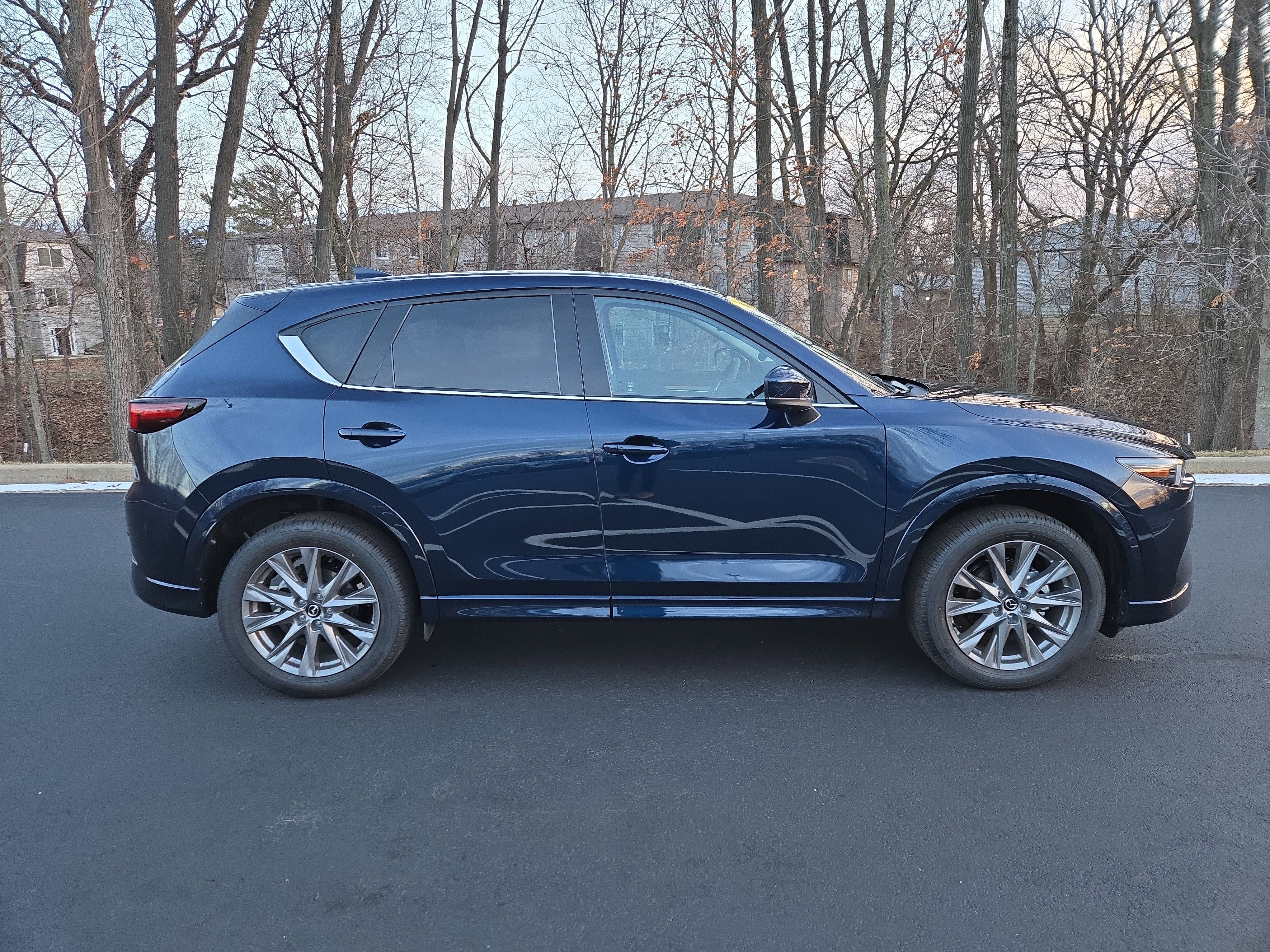 Used 2025 MAZDA CX-5 AWD 2.5 S w/ Premium Plus Pkg image 2