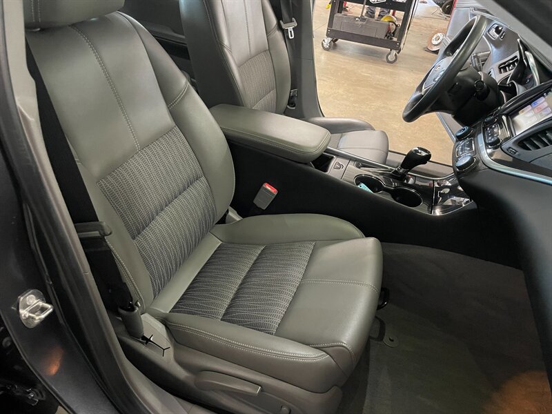Used 2018 Chevrolet Impala LS FWD image 17