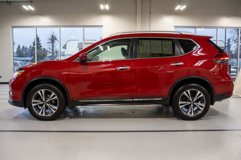 Used 2017 Nissan Rogue SL image 10