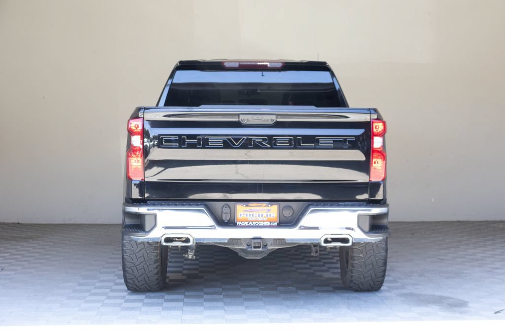 Used 2022 Chevrolet Silverado 1500 LT w/ Z71 Off-Road Package AWD/4WD image 13