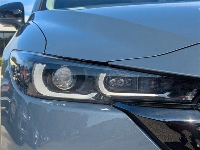 Used 2023 MAZDA CX-5 Carbon Edition image 10