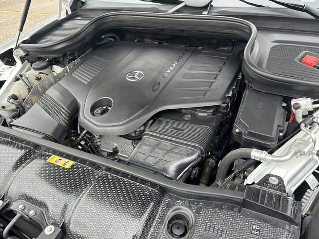 Used 2023 Mercedes-Benz GLS 450 4MATIC image 13