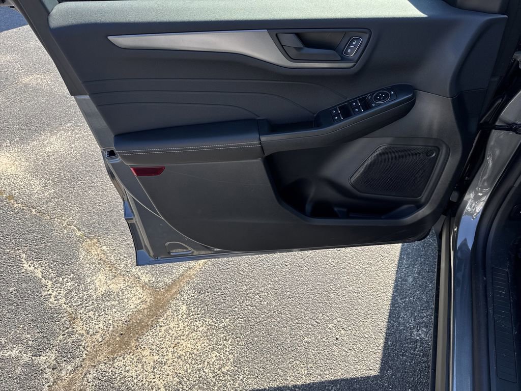 New 2026 Ford Escape Active image 10