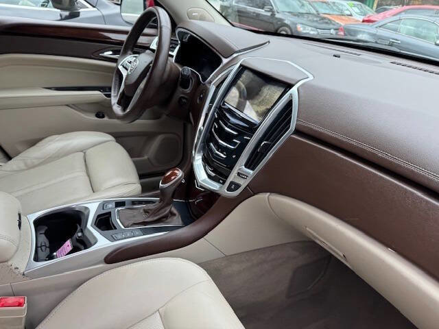 Used 2013 Cadillac SRX Luxury w/ Driver Awareness Package FWD image 31