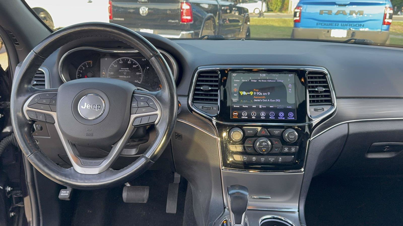 Used 2020 Jeep Grand Cherokee Limited AWD/4WD image 13