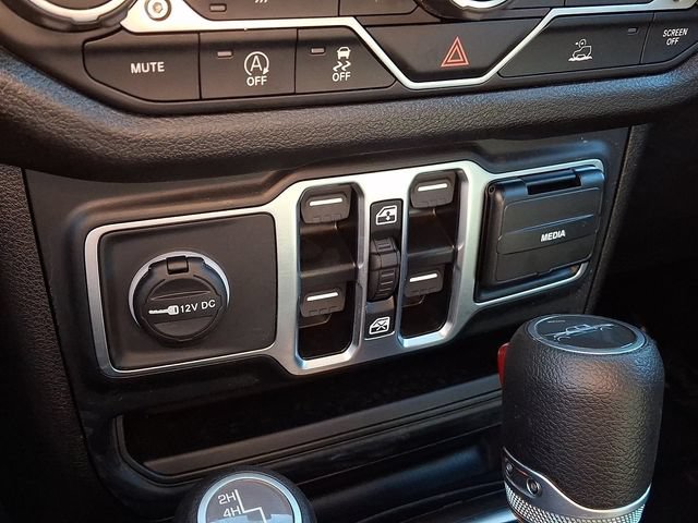 Used 2024 Jeep Gladiator Sport AWD/4WD image 28
