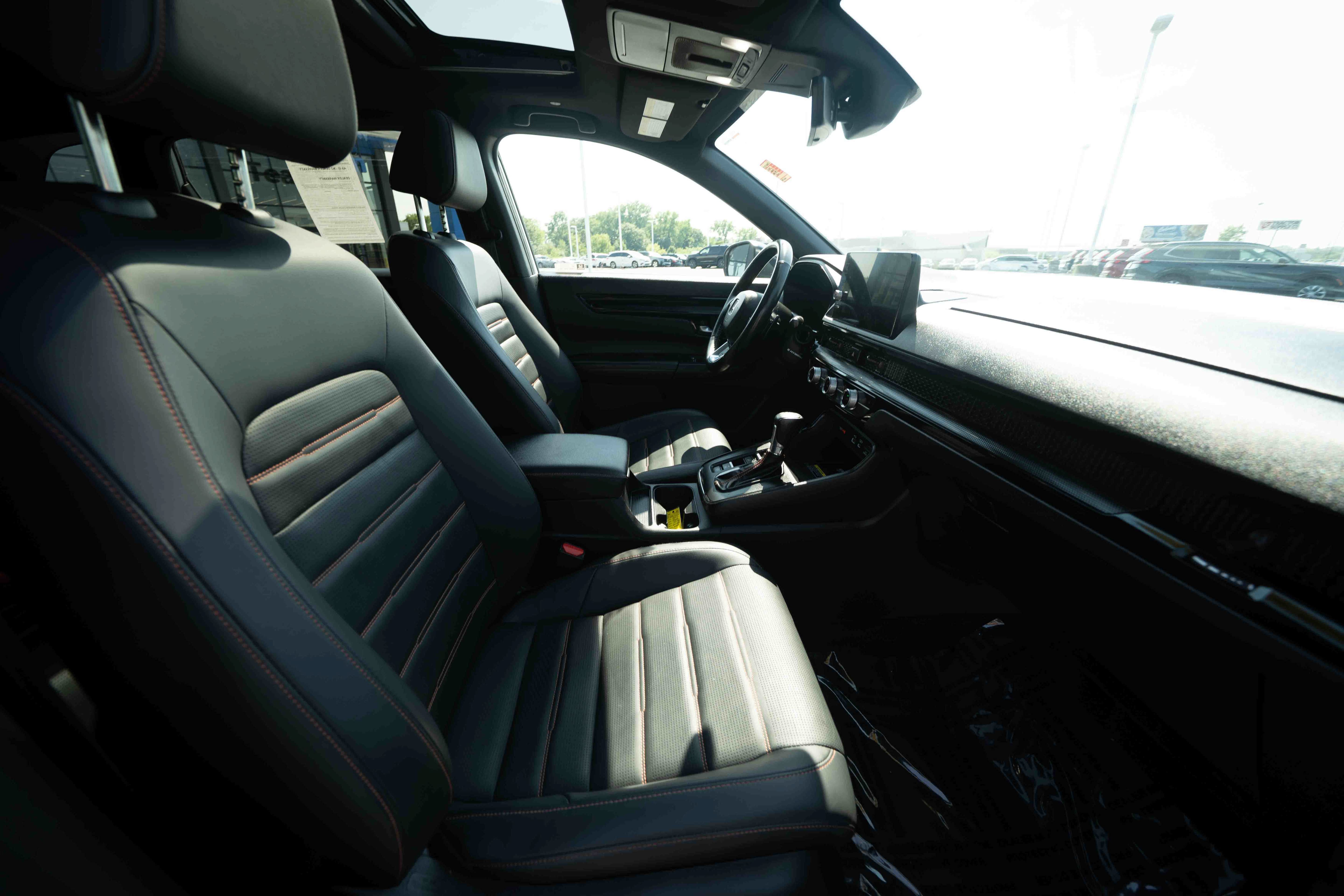 Used 2023 Honda CR-V Sport Touring image 27