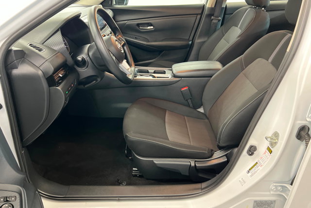 Used 2025 Nissan Sentra SV FWD image 18