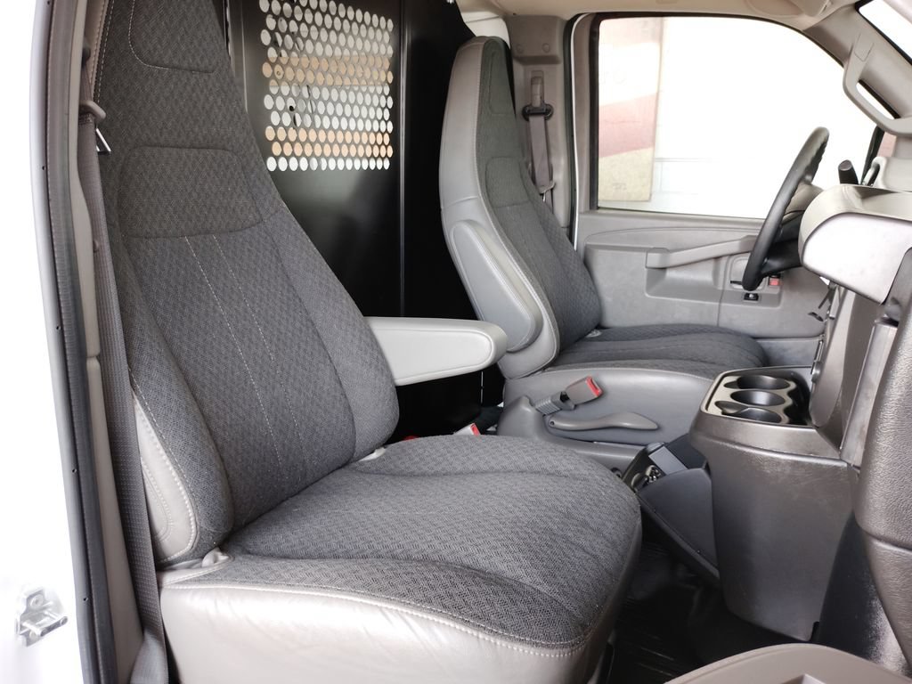 Used 2025 GMC Savana 2500 w/ Driver Convenience Package RWD image 13