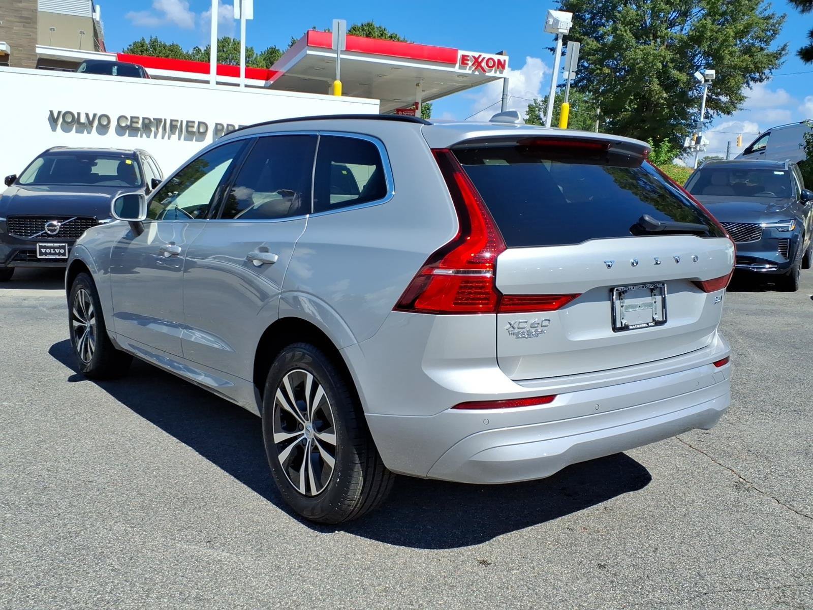 Certified 2023 Volvo XC60 B5 Core w/ Climate Package AWD/4WD image 7
