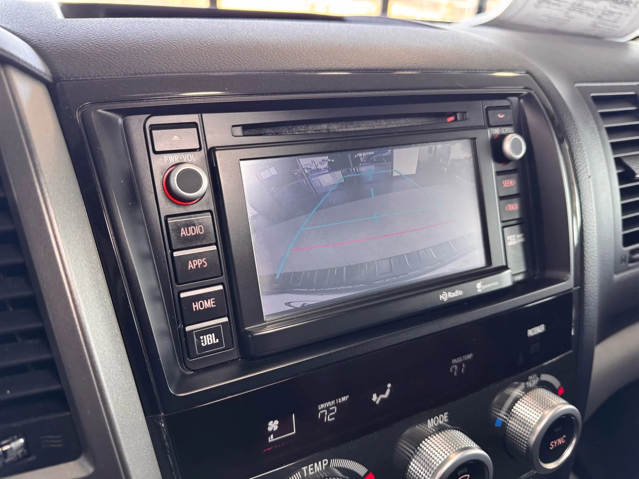 Used 2014 Toyota Sequoia Platinum image 43