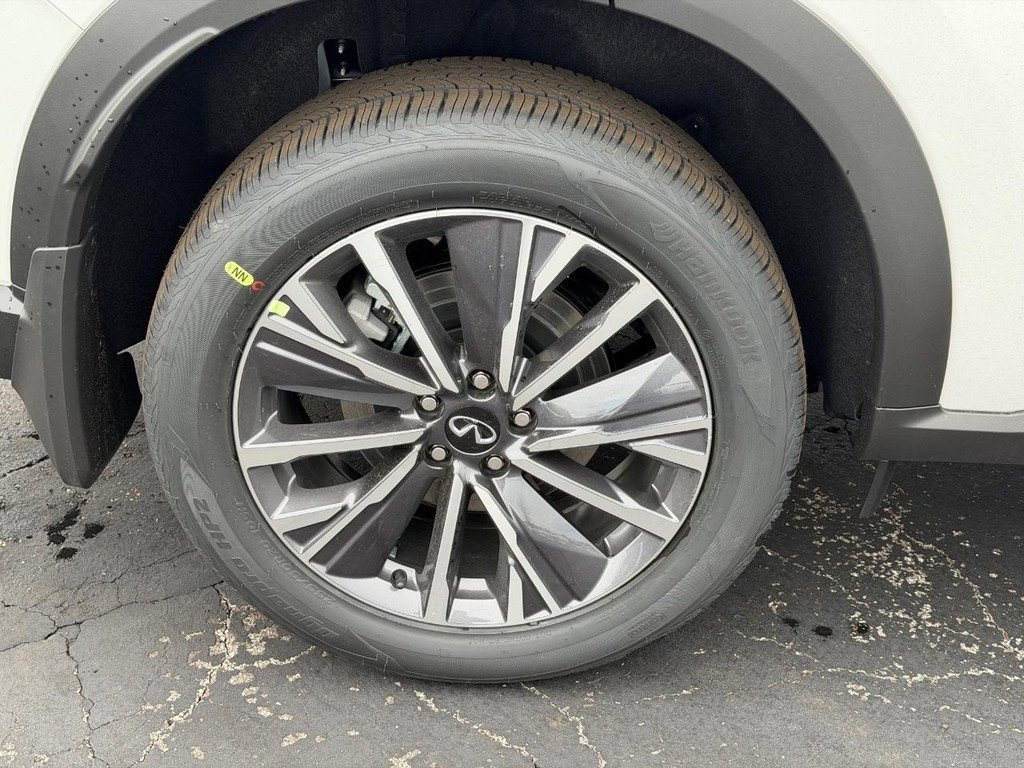 New 2026 INFINITI QX60 Luxe w/ Cargo Package image 4