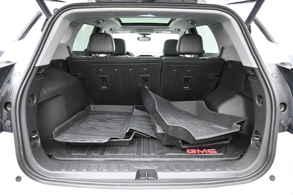 Used 2024 GMC Terrain SLT w/ Infotainment Package II AWD/4WD image 27