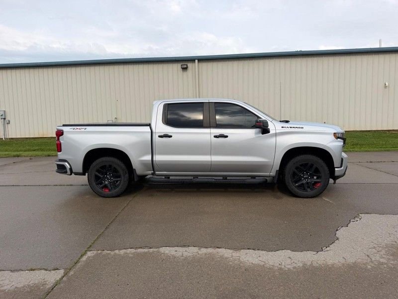 Used 2021 Chevrolet Silverado 1500 RST w/ Redline Edition AWD/4WD image 2