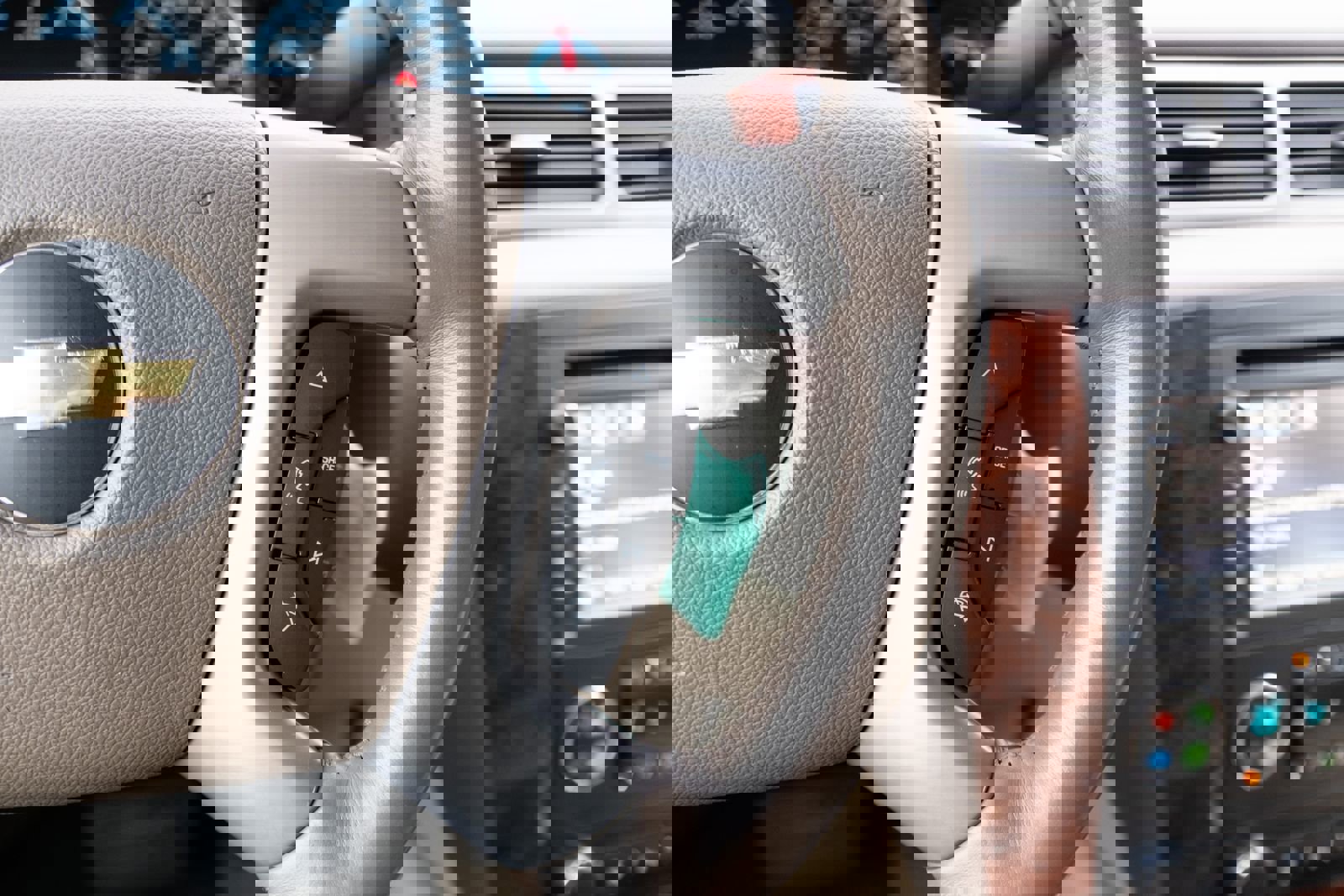 Used 2014 Chevrolet Tahoe LTZ AWD/4WD image 7