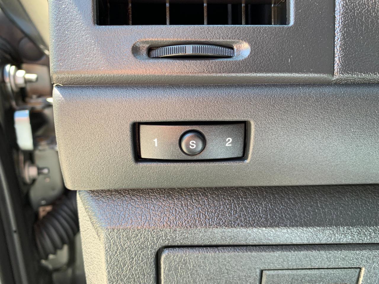 Used 2012 Jeep Liberty Sport AWD/4WD image 16