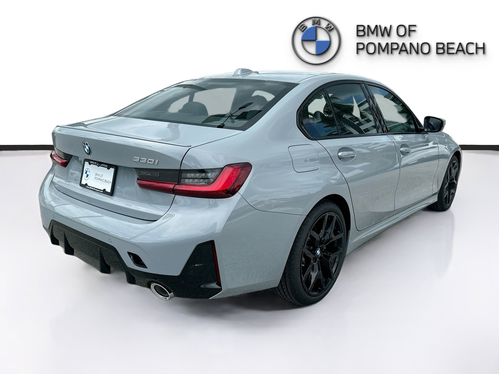 New 2026 BMW 330i Sedan w/ M Sport Package RWD image 7