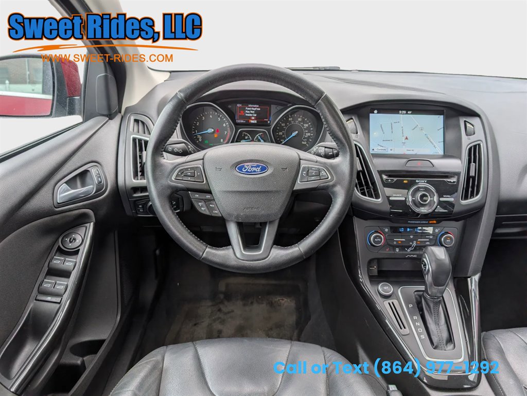 Used 2016 Ford Focus Titanium w/ Titanium Technology Package FWD image 13