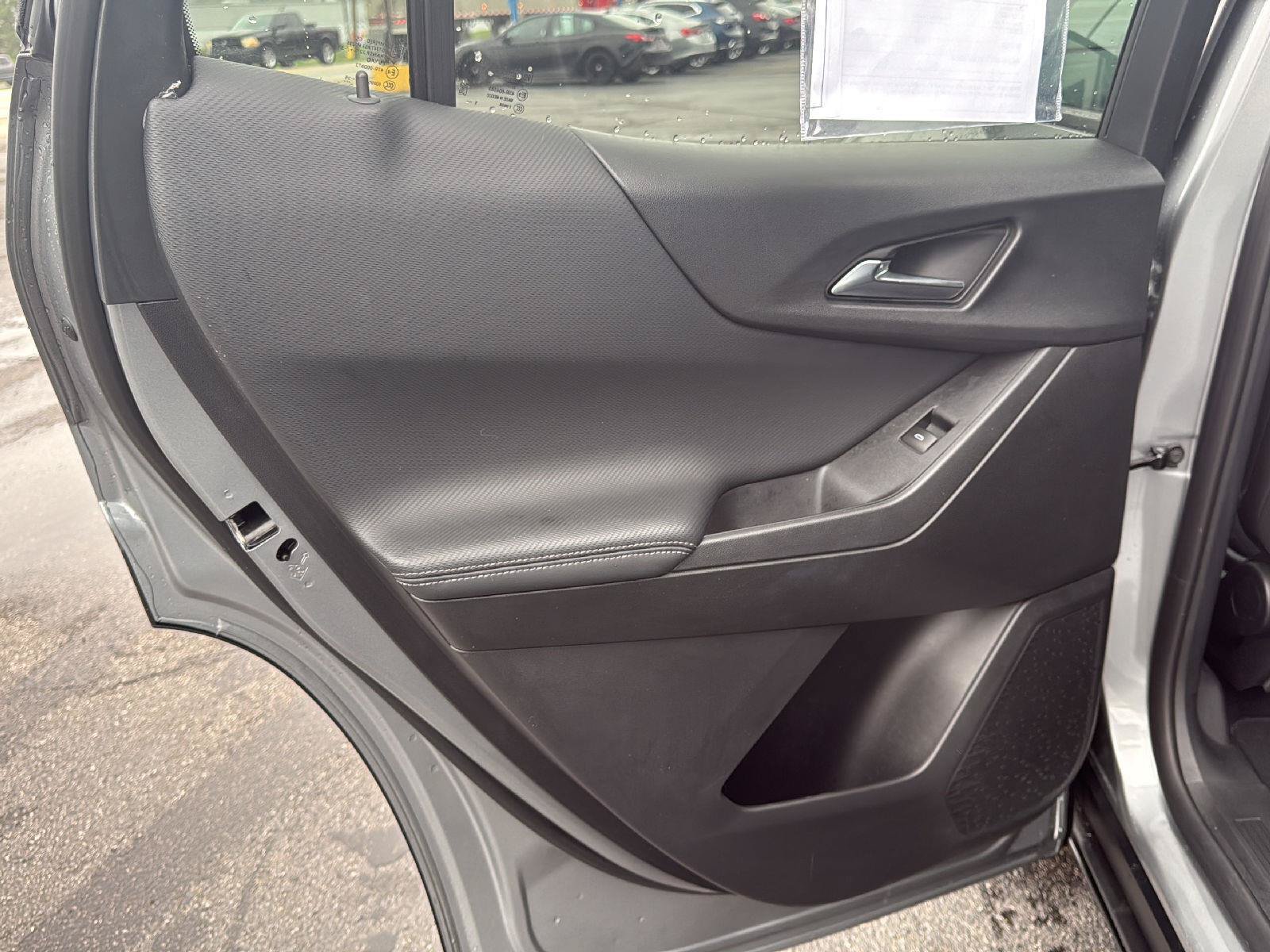 Used 2026 Chevrolet Equinox LT AWD/4WD image 21