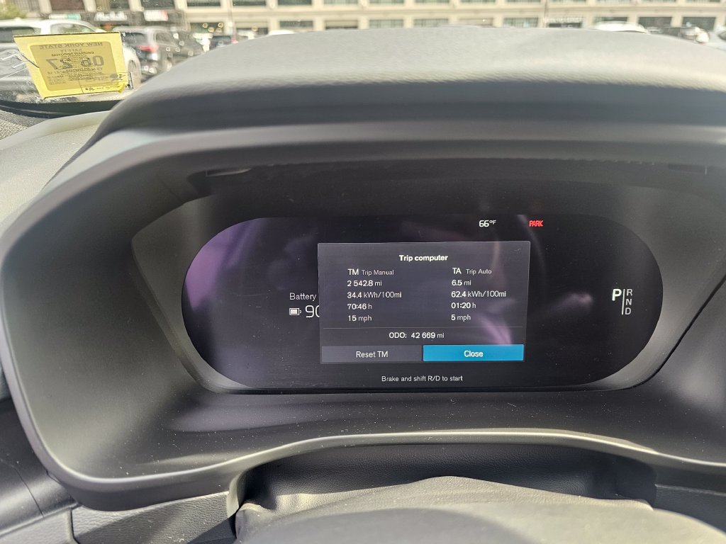 Certified 2023 Volvo XC40 Recharge Ultimate AWD/4WD image 19