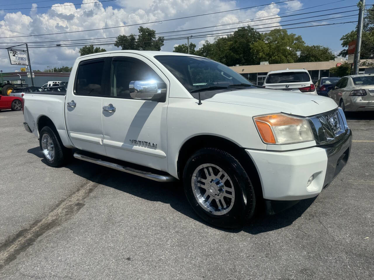 Used 2013 Nissan Titan SV image 9