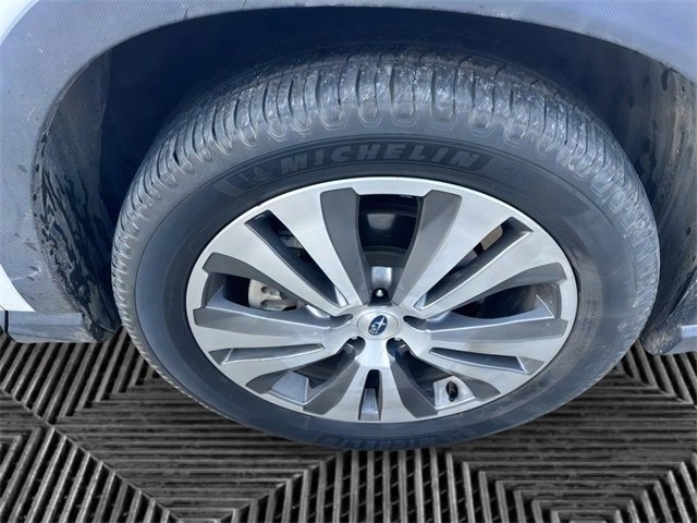 Used 2020 Subaru Ascent Touring w/ Popular Package #3 image 9