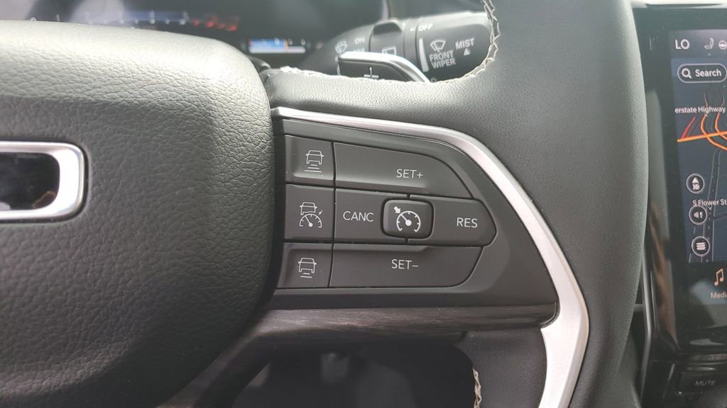 Used 2024 Jeep Grand Cherokee Limited 4xe AWD/4WD image 33