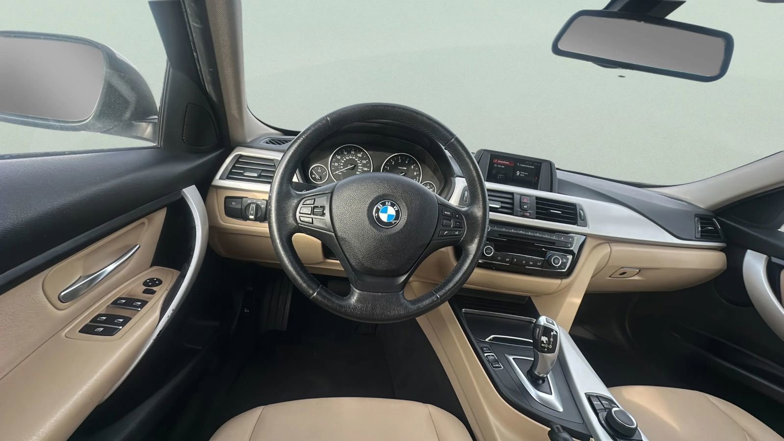 Used 2018 BMW 320i Sedan image 19