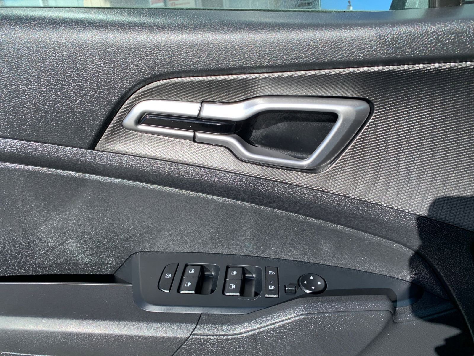 Used 2024 Kia Sportage LX image 20