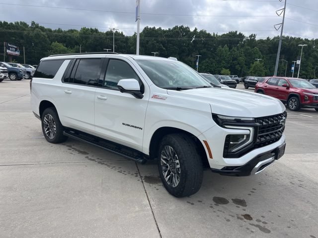 Used 2025 Chevrolet Suburban Z71 AWD/4WD image 11