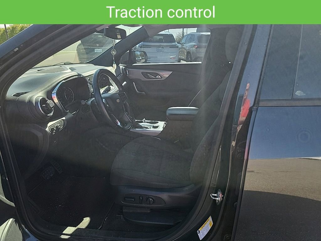 Used 2019 Chevrolet Blazer LT FWD image 19