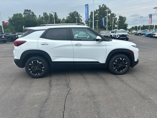 Used 2023 Chevrolet TrailBlazer LT w/ Convenience Package FWD image 6