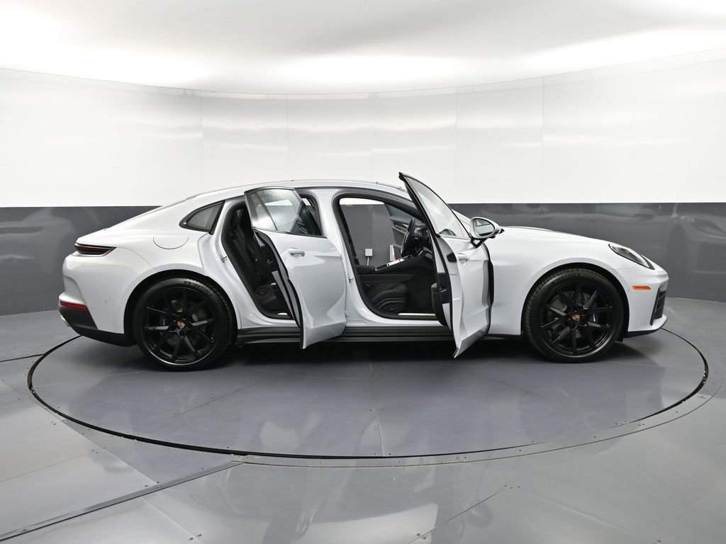 New 2026 Porsche Panamera 4 AWD/4WD image 36