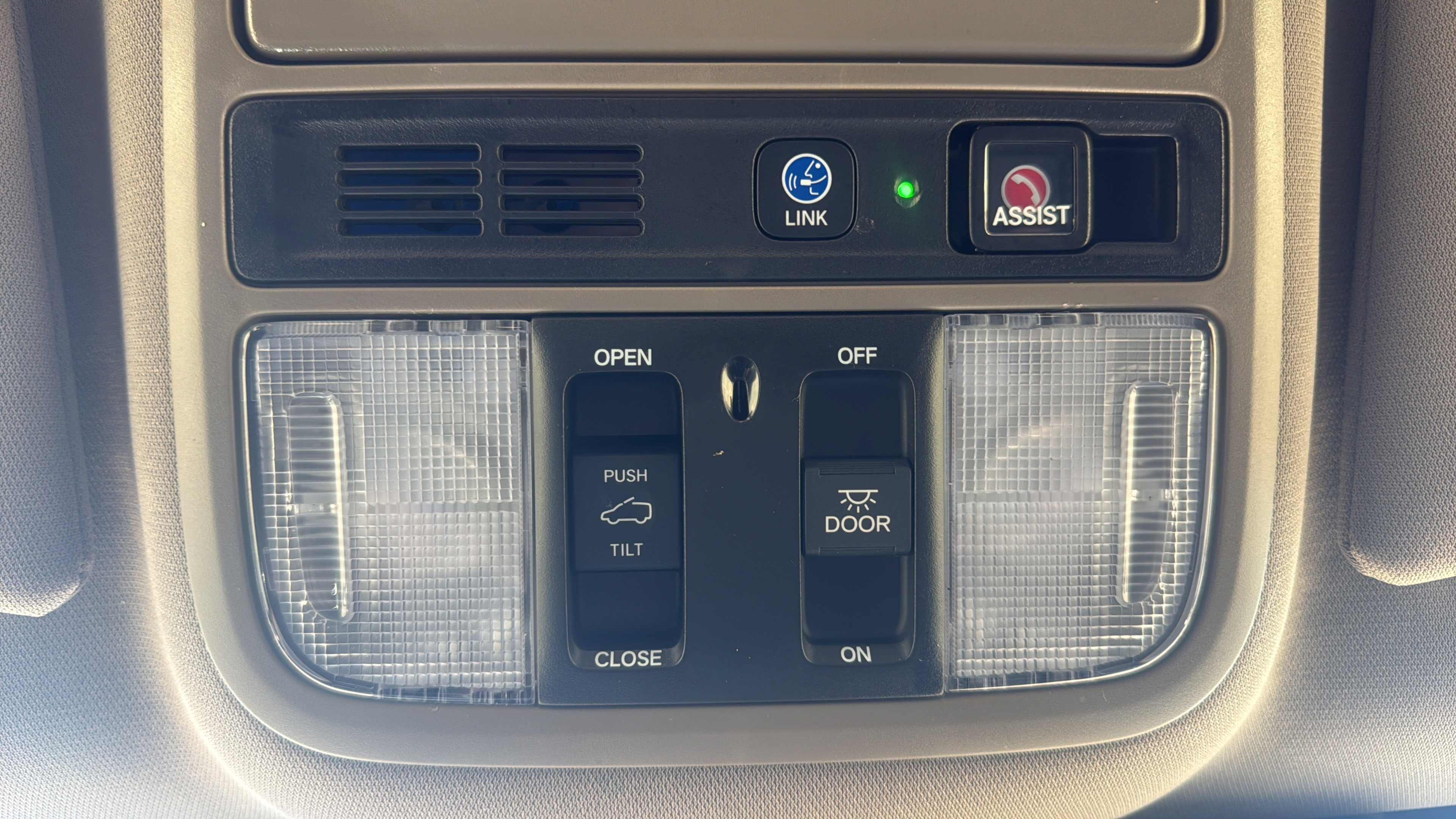 Used 2018 Honda Odyssey Touring image 21