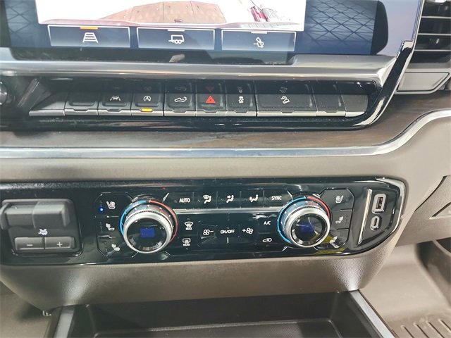 Used 2024 GMC Sierra 1500 SLT w/ SLT Premium Package image 32