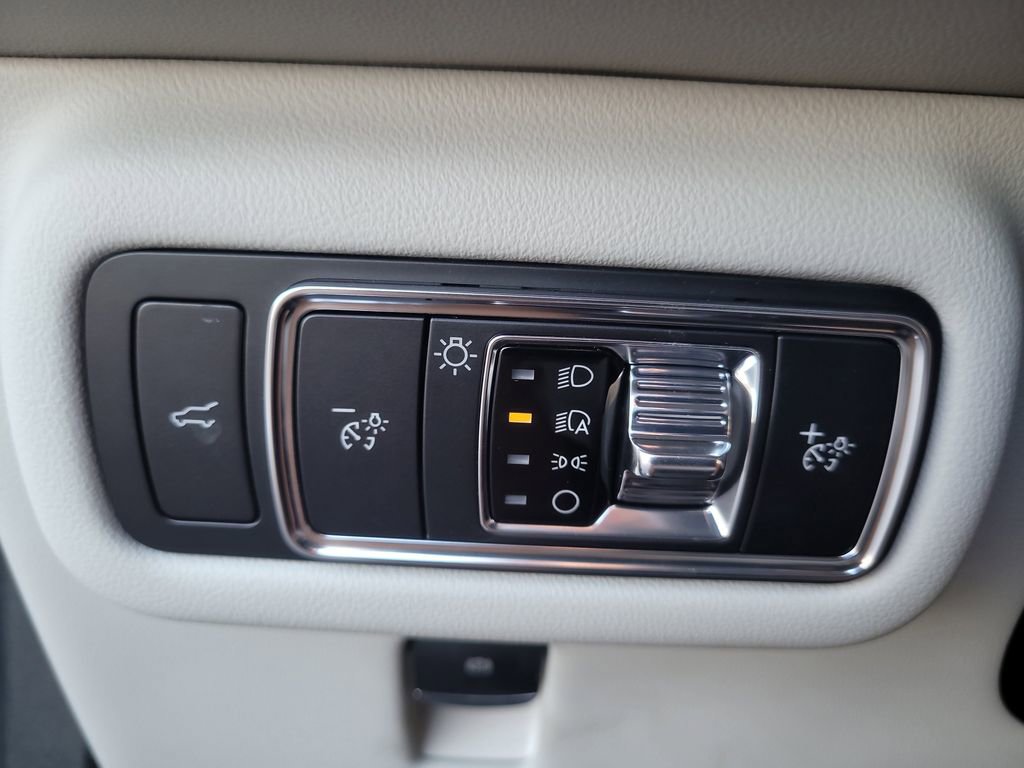 New 2026 Lincoln Nautilus Premier image 27