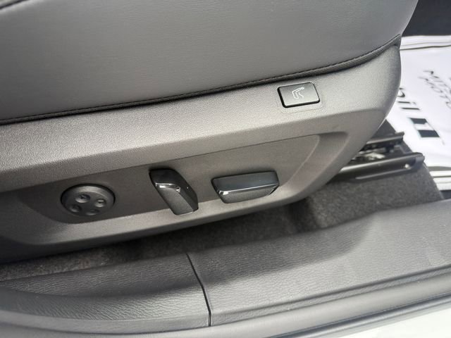 New 2025 Mitsubishi Outlander SEL Black Edition image 25