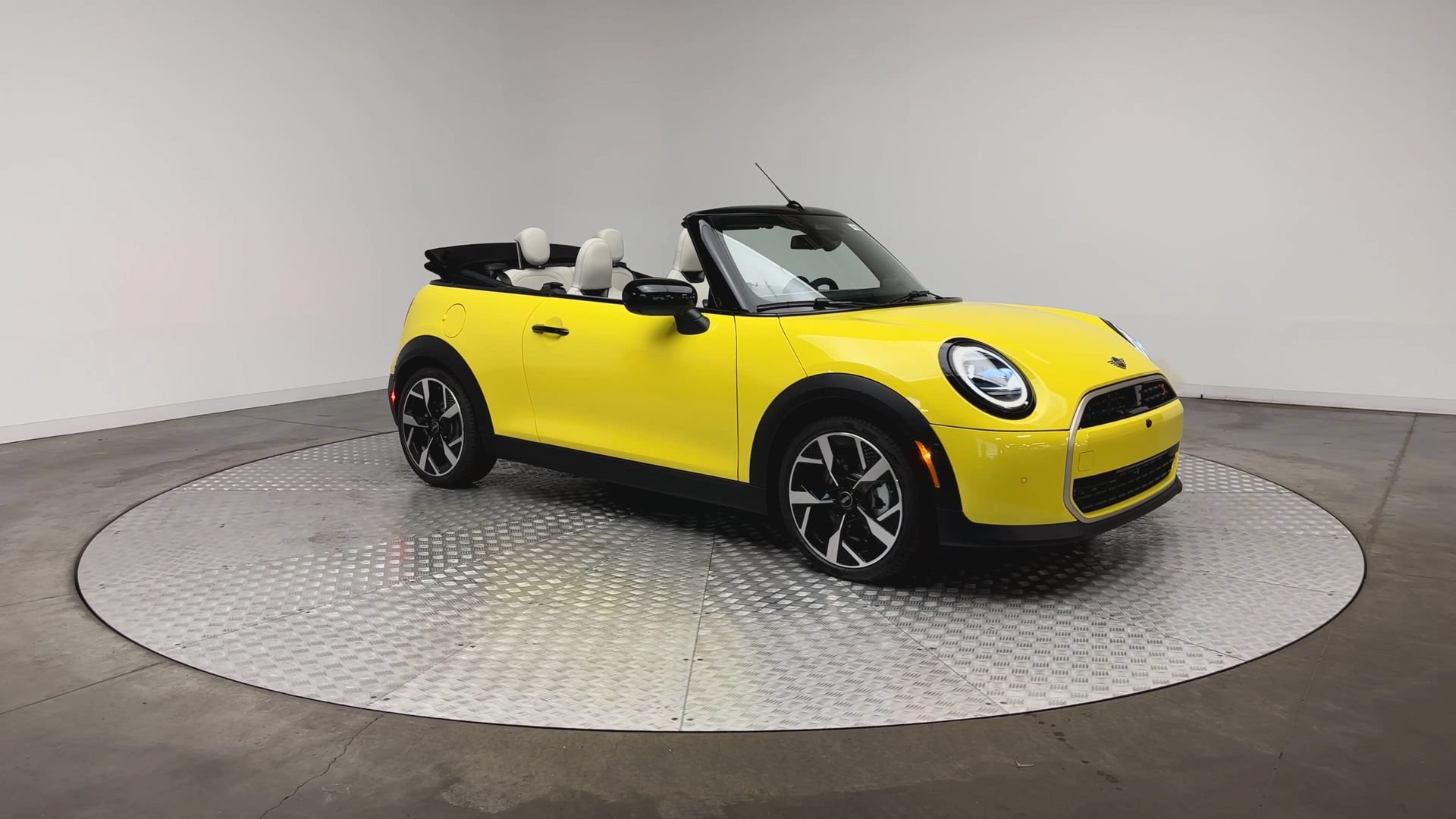 New 2026 MINI Cooper S FWD image 2