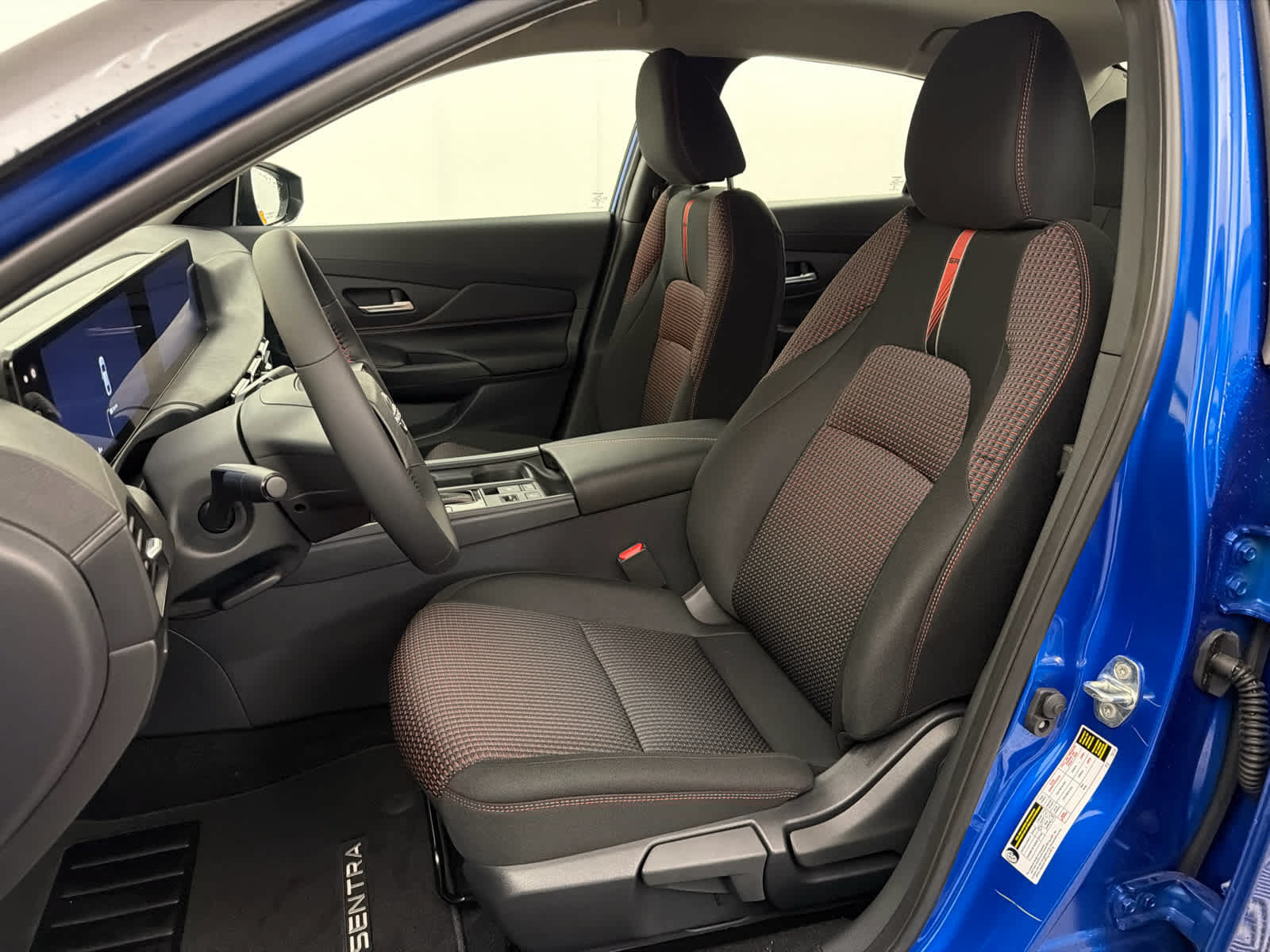 New 2027 Nissan Sentra SR w/ Floor Mat Package FWD image 14