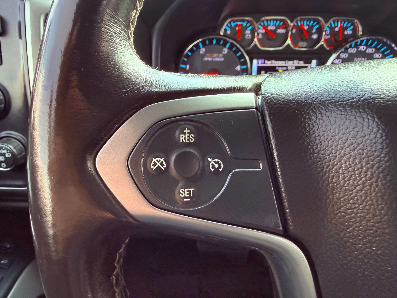 Used 2018 Chevrolet Silverado 2500 LT w/ LT Convenience Package image 39