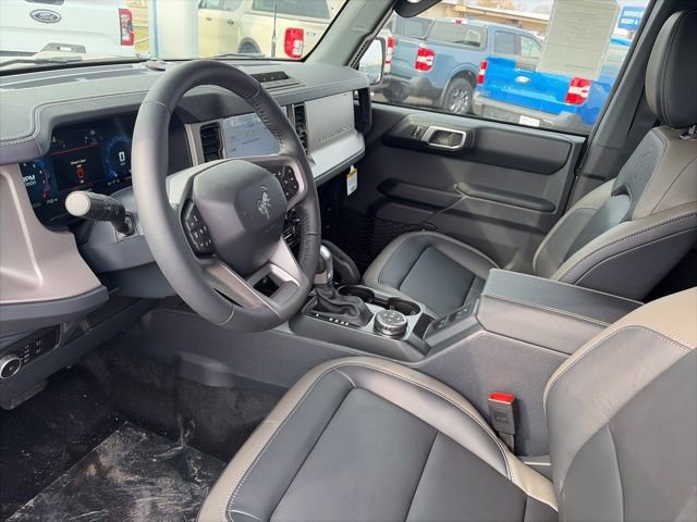 New 2026 Ford Bronco Outer Banks w/ Sasquatch Package image 16