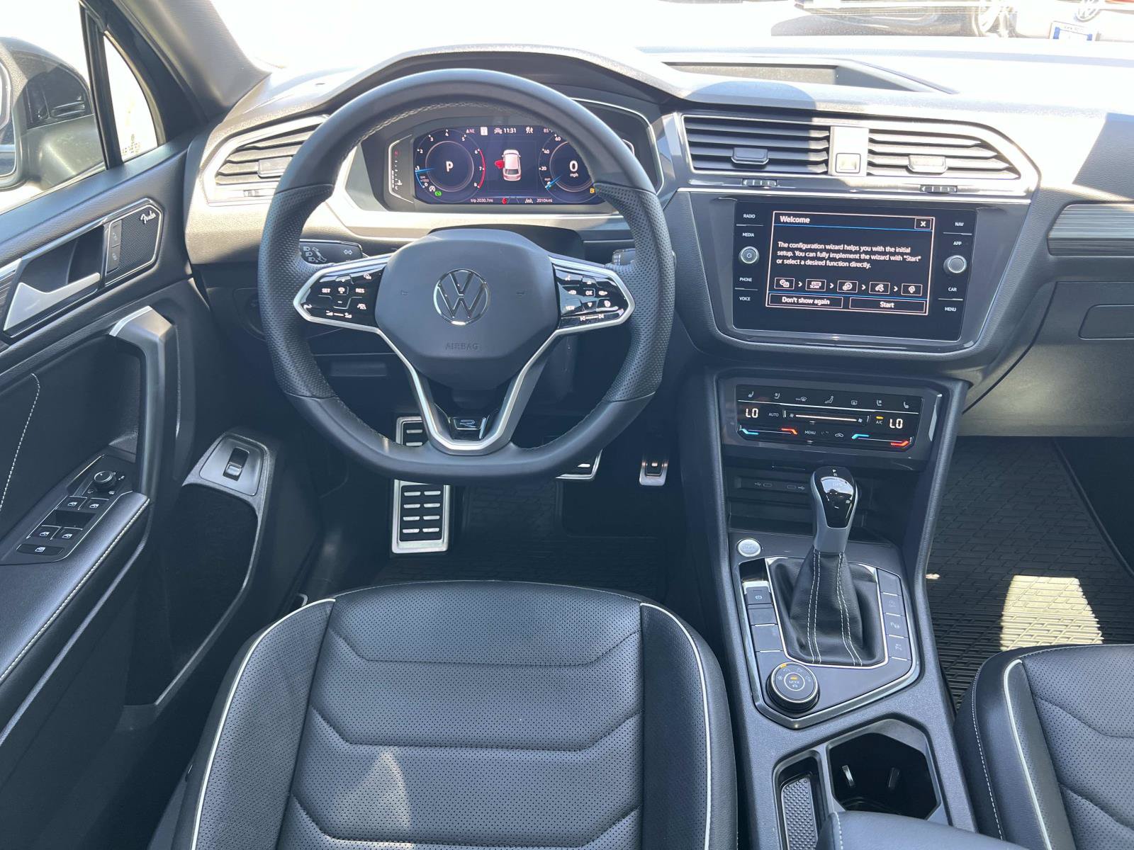 Certified 2024 Volkswagen Tiguan SEL R-Line AWD/4WD image 7