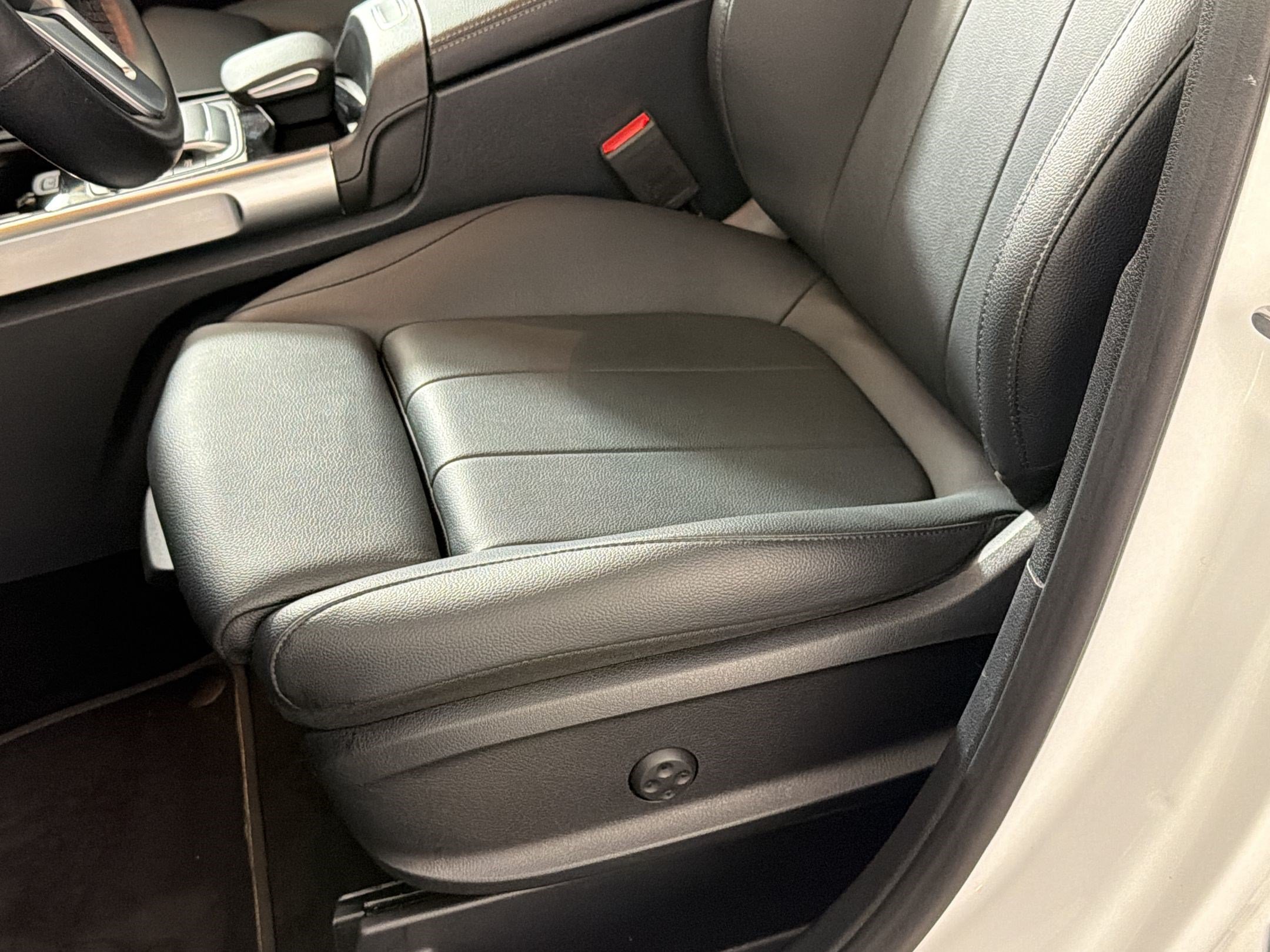 Certified 2021 Mercedes-Benz GLB 250 4MATIC image 15