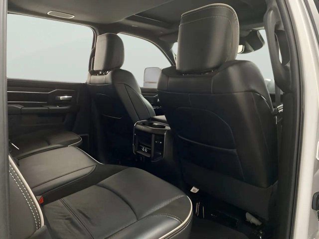 Used 2025 RAM 2500 Laramie AWD/4WD image 37