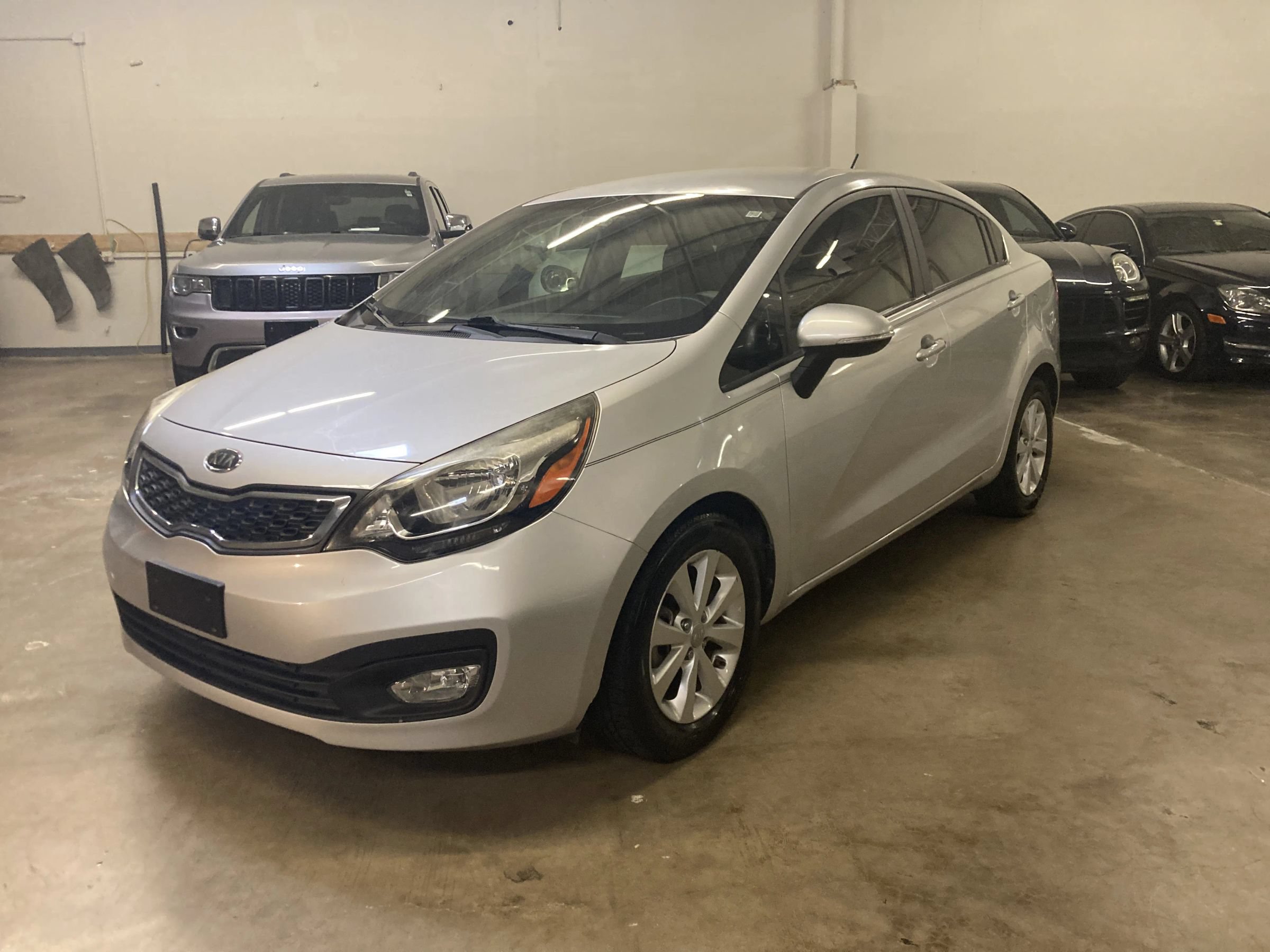 Used 2013 Kia Rio EX w/ Convenience Pkg FWD image 1