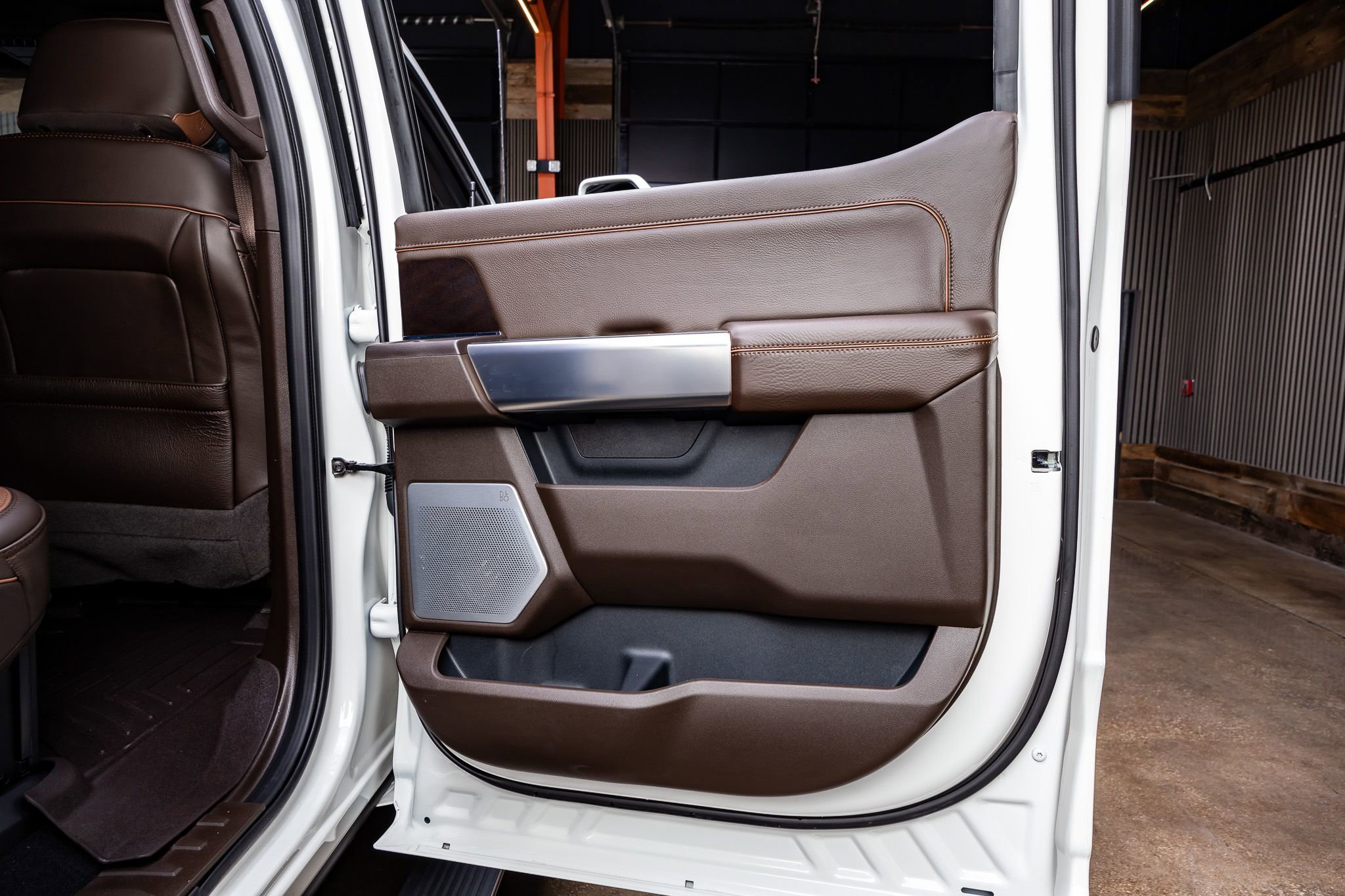 Used 2024 Ford F250 King Ranch w/ Chrome Package image 38