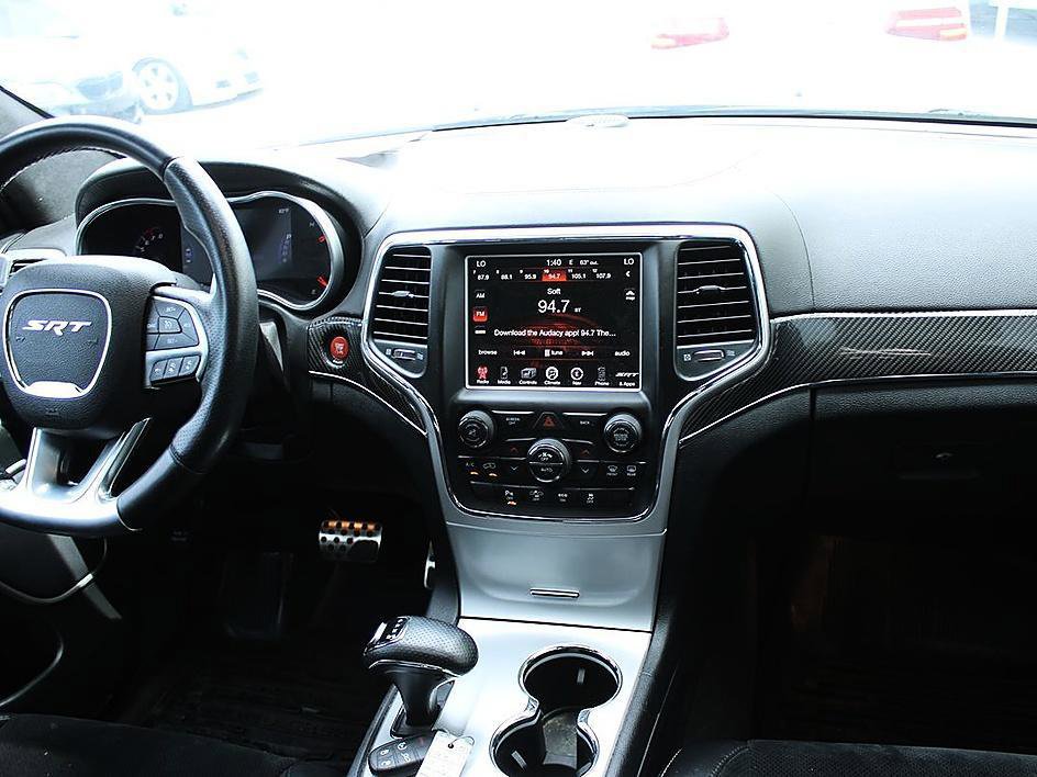 Used 2015 Jeep Grand Cherokee SRT w/ Luxury Group II AWD/4WD image 20