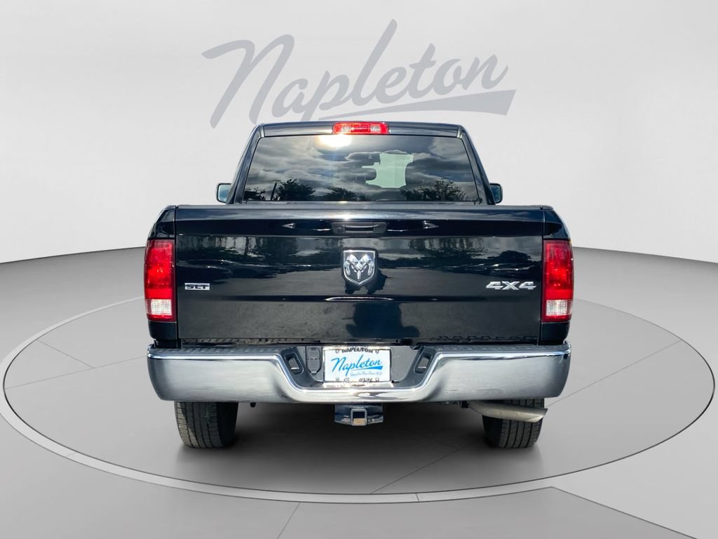 Used 2024 RAM 1500 Classic SLT AWD/4WD image 4