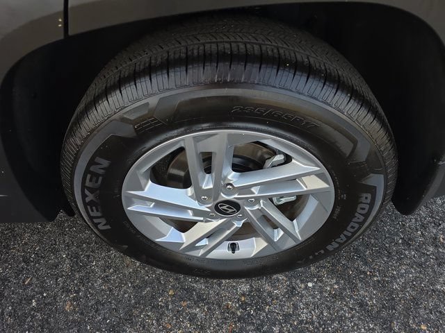 Used 2026 Hyundai Tucson SE FWD image 11