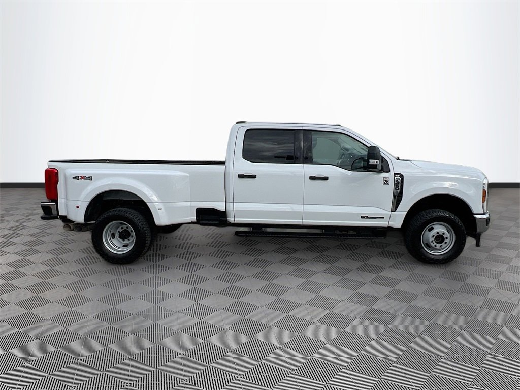 Used 2025 Ford F350 XLT image 8
